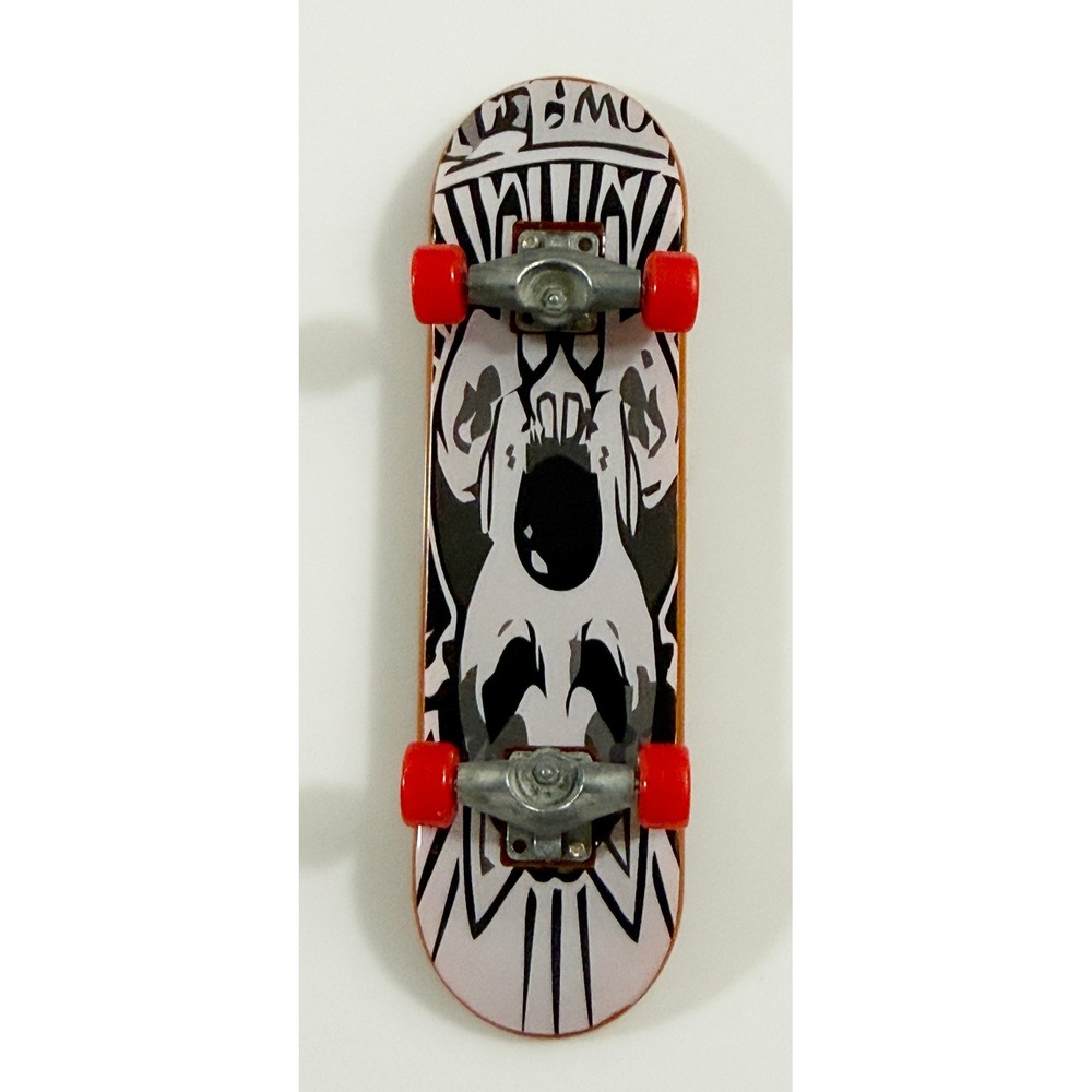 Unbranded Finger Skateboard Kids OS White Skull Graphic Red Wheels Mini Toy